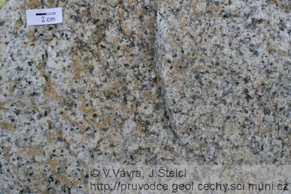 Černá Studnice - středně zrnitý tanvaldský granit