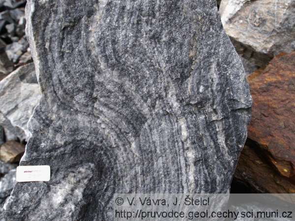 Černá v Pošumaví - páskovaná textura mramorů