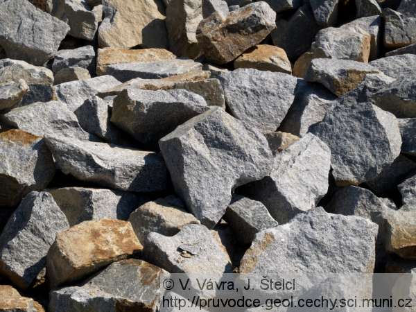 Číměř - světlý porfyrický granit typ Číměř