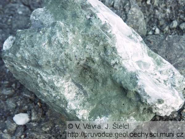 Libodřice - mineralizace na alpské paragenezi