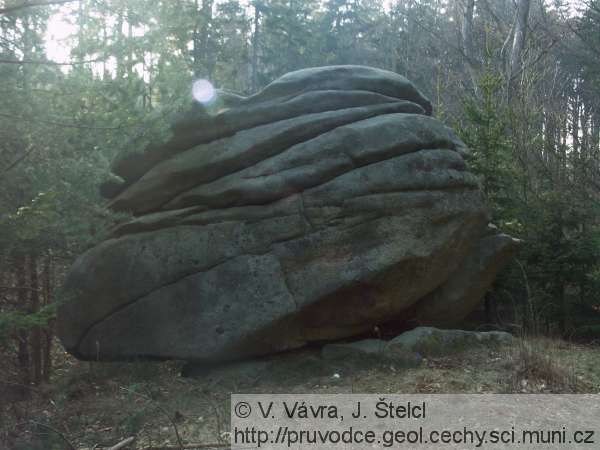 Melechov - skalní blok granitu Čertův kámen