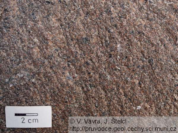 Žumberk - červená barva biotitového granitu
