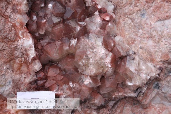 Horní Lánov: krystaly kalcitu